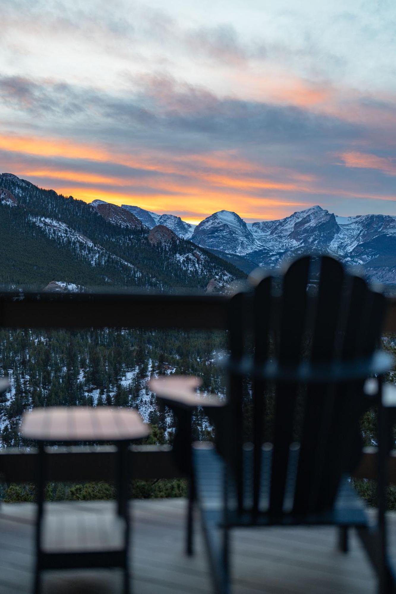 Casa De Cristal-Epic Views-Hottub-Sauna-Sleeps 10-Luxury Linens-Stocked Kitchen Estes Park Eksteriør billede